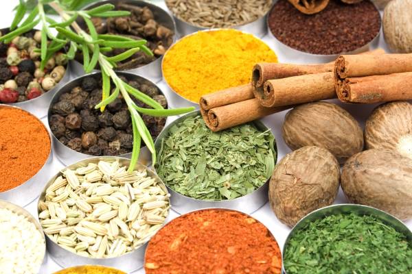 Spices and herbs used in indian cooking